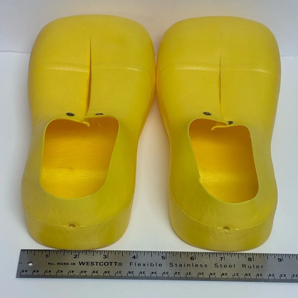 RUBIES CLOWN KIDS' SHOES Molded Plastic Yellow Vintage MADE IN U.S.A. Halloween - Picture 12 of 14